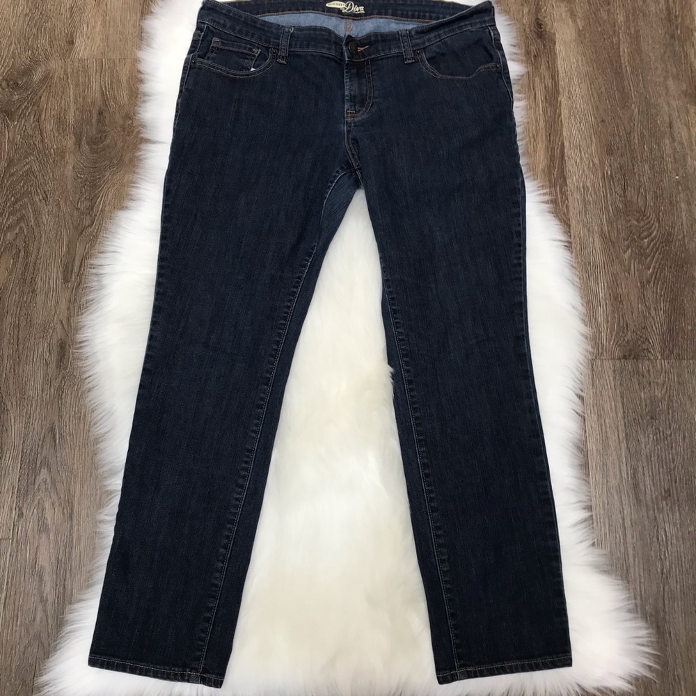 Old navy diva jeans size 12 short.